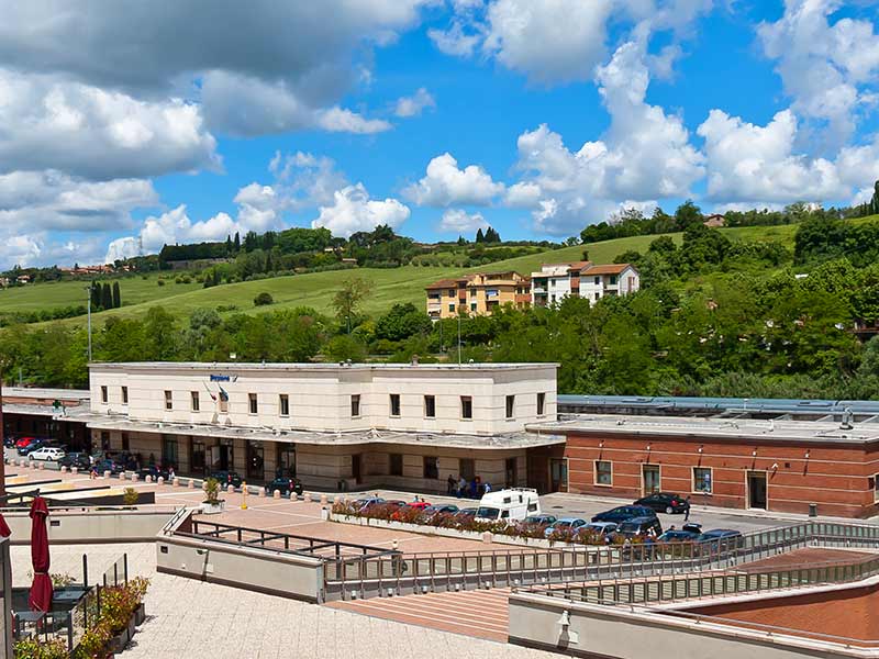Guide to Siena Train Station
