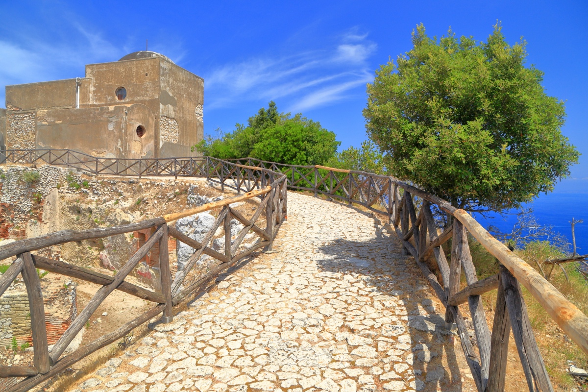 best hiking trails along the Amalfi coast. Ruins of Villa Jovis, Capri.