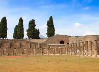 Ruins of Pompeii. What to do in Pompeii
