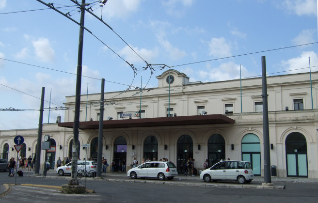 Lecce Station